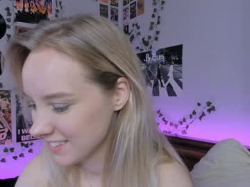 girl
        darleneferran cam image #5041312