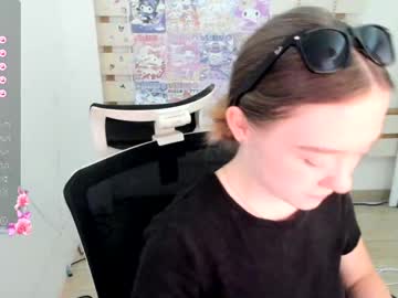 girl
        stasy_clapp cam image #4684277