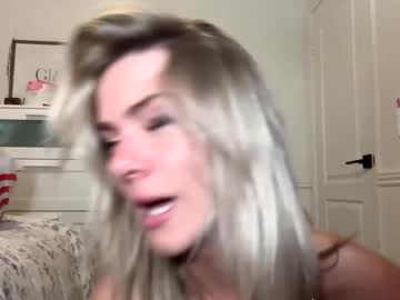 girl
        ameliabrabus cam image #6429870