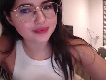 girl
        playnofuckinggames cam image #6600060