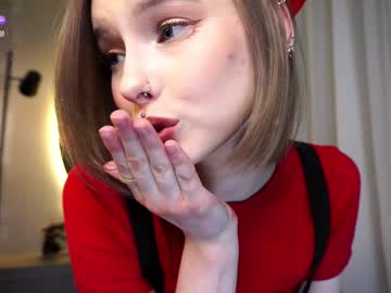 girl
        odeliabrownell cam image #5590463