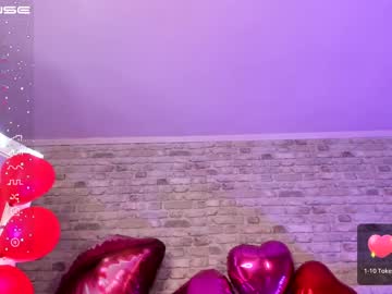 girl
        mia_chill cam image #896332