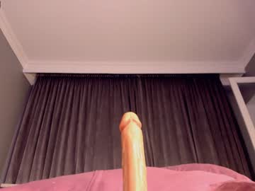 girl
        izumi__li cam image #821113