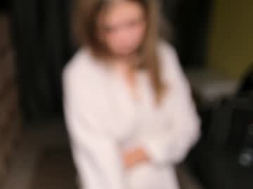 girl
        anniscornwall cam image #4442714