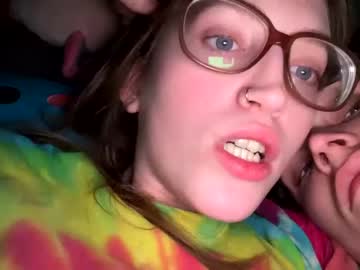 couple
        kennedibrookie669160 cam image #3419632