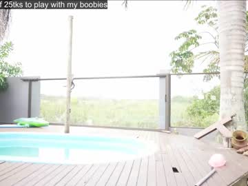 girl
        loollypop24 cam image #3701613