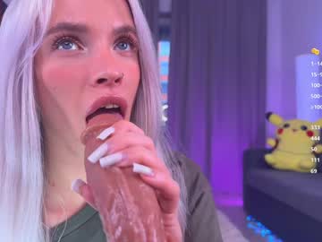 girl
        blush_mikki cam image #6329745