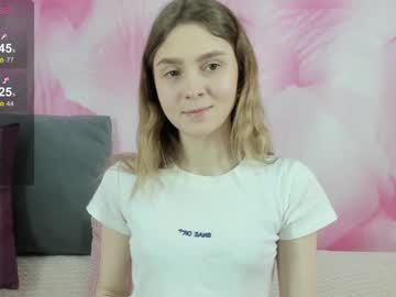 girl
        evamisspretty cam image #4251349
