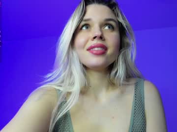 girl
        corni__ cam image #709724