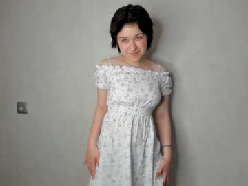 girl
        louisejamie cam image #1630467
