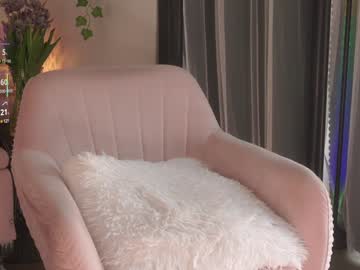 girl
        mysticxkitty cam image #6821515