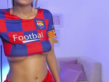 girl
        alex_saeli cam image #3799451
