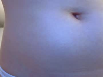 girl
        kr1stinarrow cam image #2260565