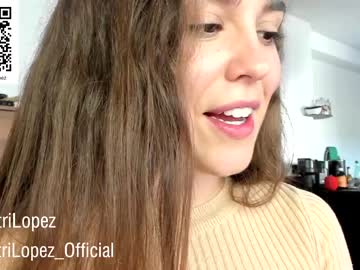 girl
        crazypaty cam image #1439802