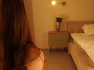girl
        _meganmeow_ cam image #6376370