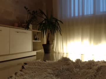 girl
        meryfoxxx cam image #2803762