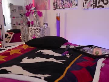 girl
        partymal cam image #4993277