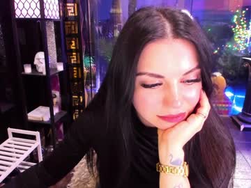 girl
        alma_pearl cam image #3706165
