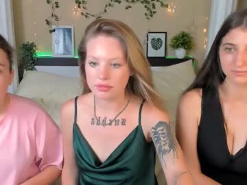 girl Cam Girls Get Busy With Their Dildos With No Shame with isla_meow