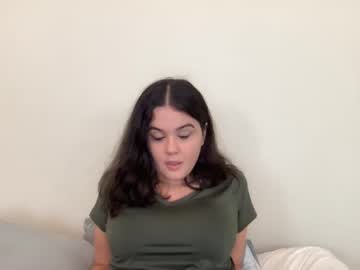 girl
        gia_is_horny cam image #2851849