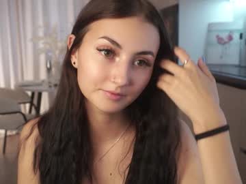 girl
        fancyash cam image #4727502