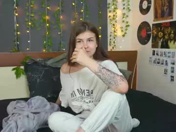 girl Cam Girls Get Busy With Their Dildos With No Shame with erlinacapell