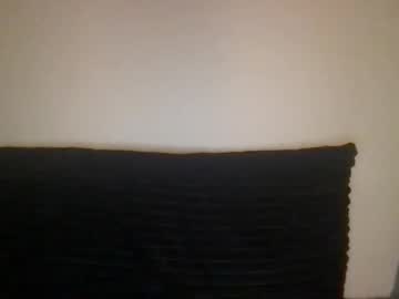 girl
        caitlin77 cam image #4409344