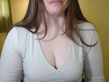 girl
        brunettebimboxo cam image #5254892