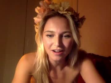 girl
        alexia_______ cam image #3151503