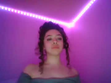 girl
        savinajade cam image #338131