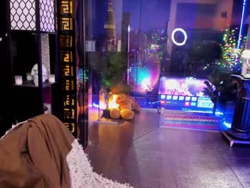 girl
        alma_pearl cam image #1768275