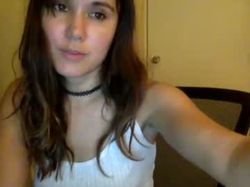 girl
        ericarae91 cam image #156081