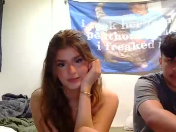 couple
        dreella cam image #3912436