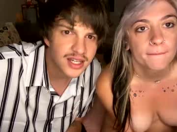 couple
        dousometimescry1 cam image #3891675