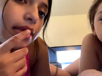 girl Cam Girls Get Busy With Their Dildos With No Shame with jadebae444