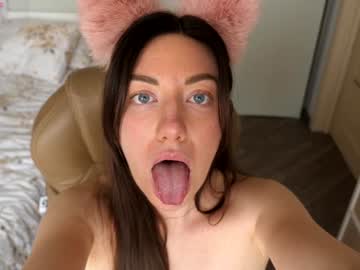 girl
        ronny_ponny cam image #6668130