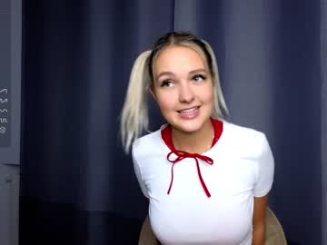 girl
        beverly_hillls cam image #3156408