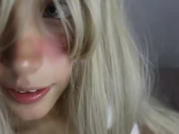 girl
        wendy_daniela cam image #752869
