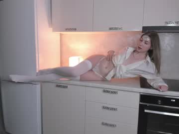 girl
        annareffett0 cam image #665148