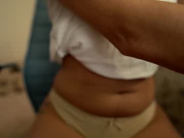 girl
        prettyhousewife cam image #1028986