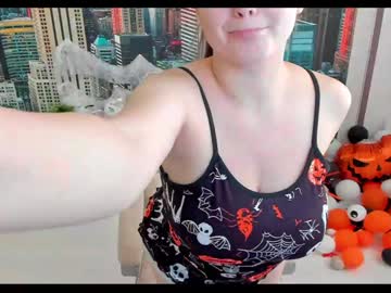girl
        nika_tailor cam image #5367784