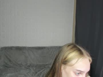 girl
        sandra_buika cam image #1870739