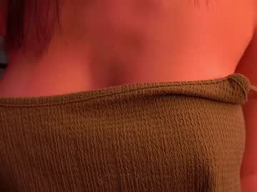 girl
        mystikei cam image #2094548