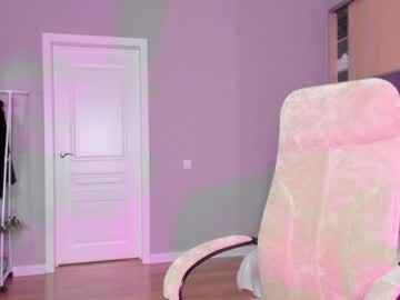 girl
        honeybae3 cam image #93475