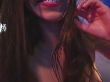 girl
        lucie_beltran cam image #3367721