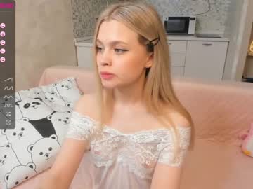 girl
        elly_ary cam image #1218138