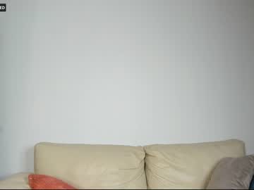 girl
        lilly_mattsson cam image #1634566