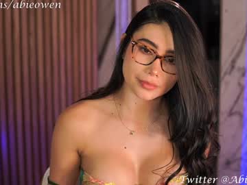 girl
        abie_owen cam image #6773590