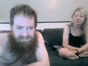 couple
        dcadventures cam image #3674376