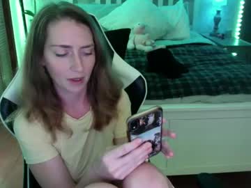 girl Cam Girls Get Busy With Their Dildos With No Shame with luckygal33